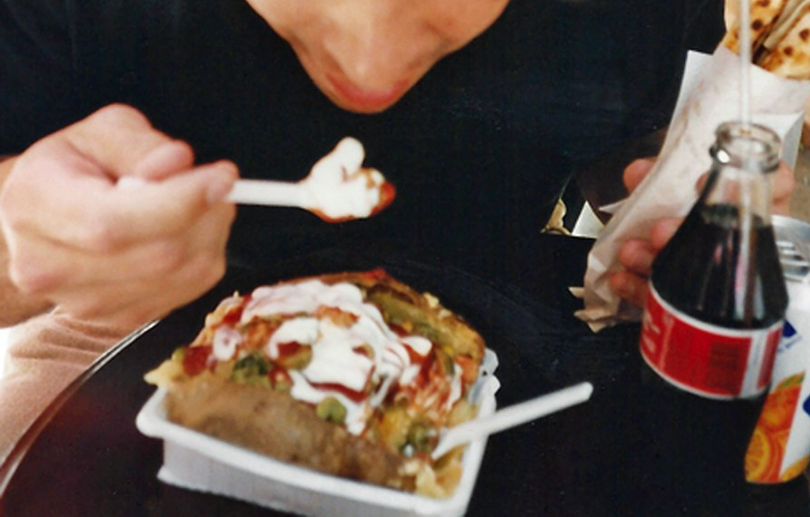 Joe Mozian Eating Kumpir and Gozleme in Turkey